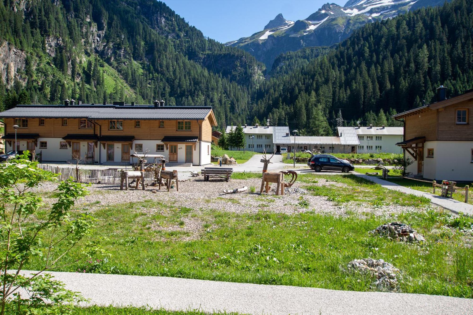 Tauerndorf Enzingerboden Ski In&Out - Steinbock Lodges Luaran gambar